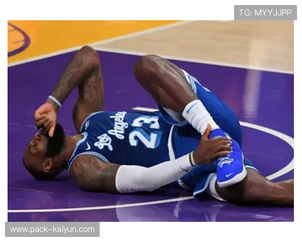 吉迪脚踝扭伤出战成疑,公牛后场轮换捉襟见肘 吉迪脚踝扭伤出战成疑,公牛后场轮换捉襟见肘